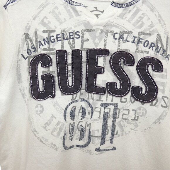 Guess Kids Boys White Graphic T-Shirt Size 7 Logo Patchwork SS Tee Streetwear - Picture 3 of 4